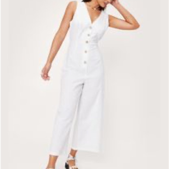 Nasty Gal White Button-Front Woman’s Jumpsuit size 6 - Picture 1 of 10